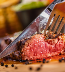 STEAK KNIVES