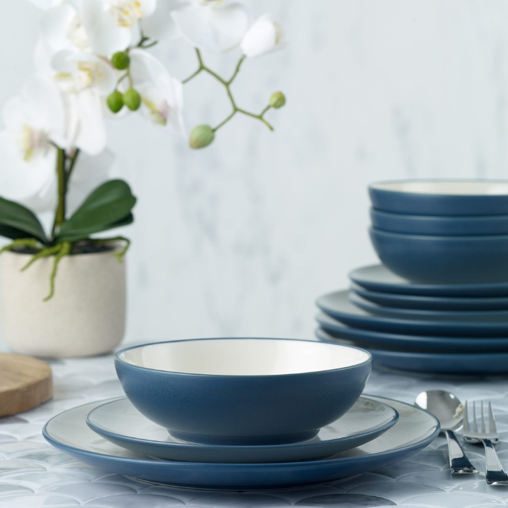 Noritake Colorwave Blue 12pce Dinner Setting for 4 (4 x 21cm Entree Plate, 27cm Dinner Plate & 17cm Bowl
