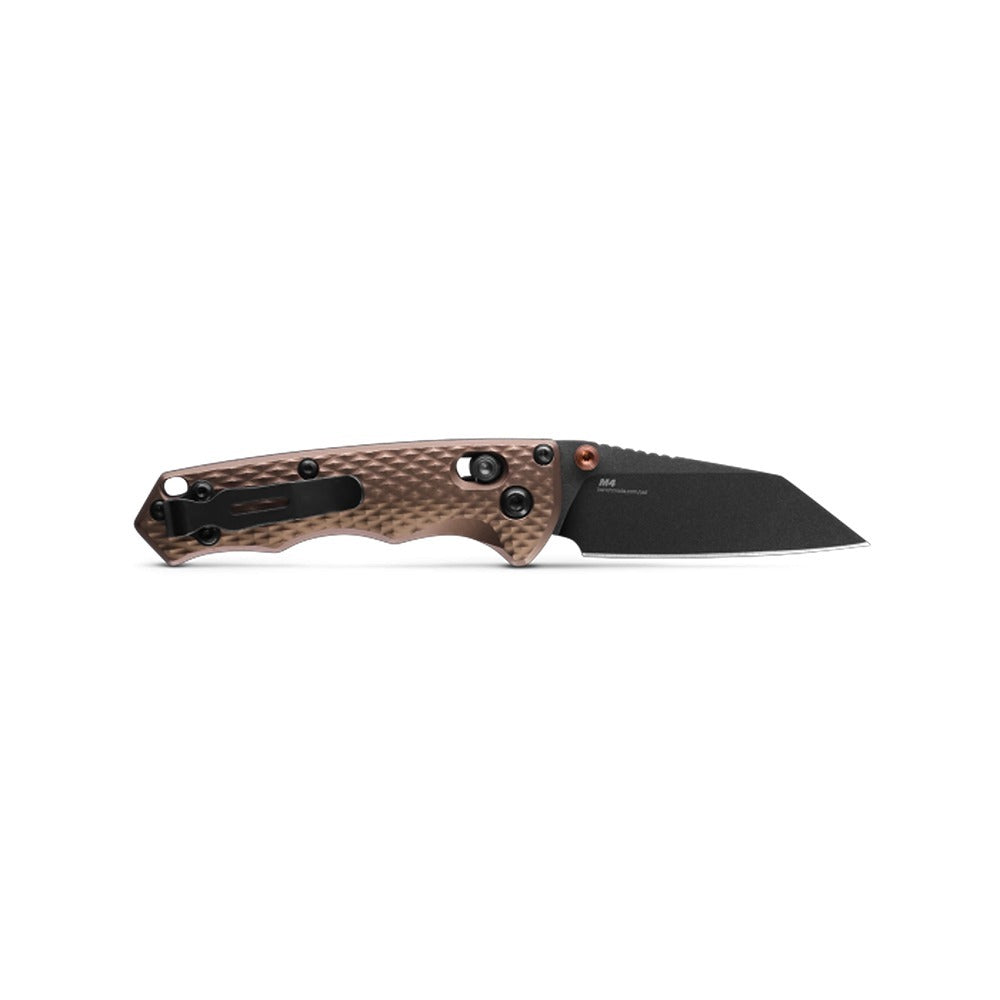 A Benchmade 290Bk-1 folding knife with a 63mm CPM-M4 blade and an anodized aluminum handle in Flat Dark Earth color.
