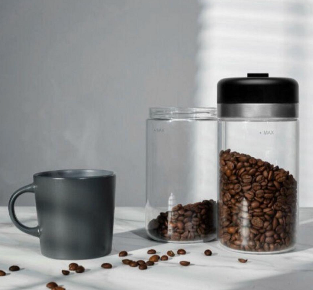 Shelbru Smart Canister 800ml Glass Vacuum Jar White