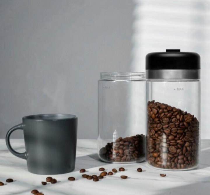 Shelbru Smart Canister 800ml Glass Vacuum Jar White